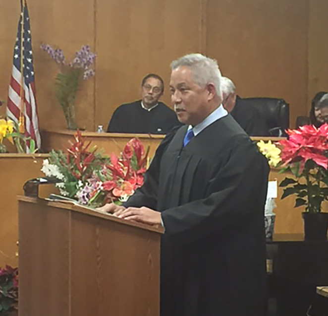 Fujino Sworn in as Third Circuit Court Judge