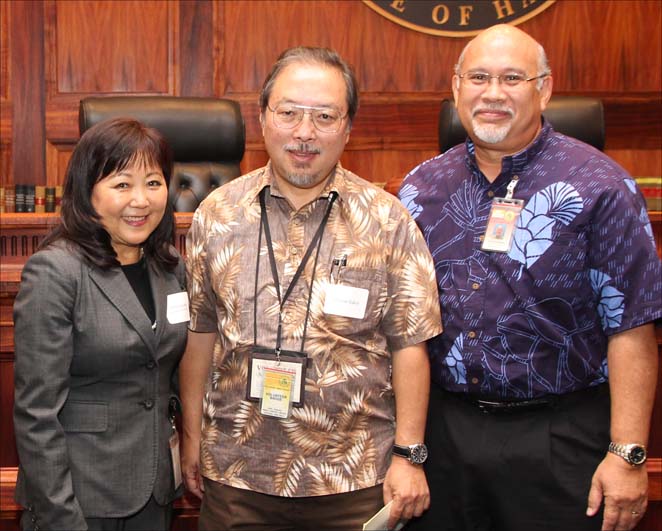 Wayne Sakai is reconized as the Hawaii State Judiciary's volunteer with the most hours.