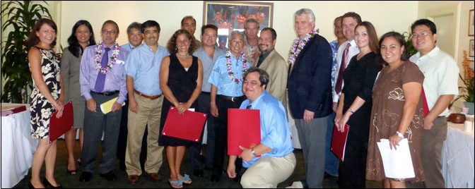 Hilo Self-Help Center Volunteers Photograph