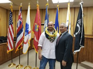 Kona BIVTC Judge Melvin Fujino congratulates Steve Emmett.