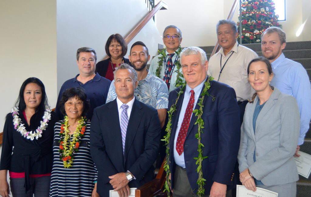 Judiciary Chief Justice Mark Recktenwald reconized attorney volunteers