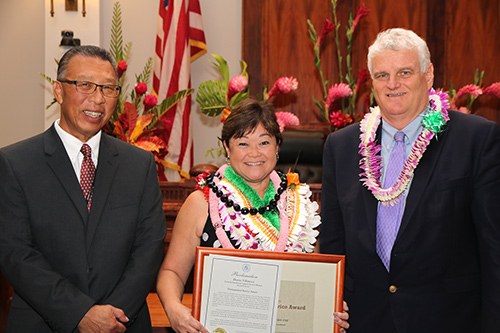 Alt: Denise Villanova, Second Circuit (Maui, Molokai, Lanai) Court Administrator of the Court & Operational Support Services Branch, with Intermediate Court of Appeals Associate Judge Derrick H.M. Chan and Hawaii Supreme Court Chief Justice Mark E. Recktenwald, in the Supreme Court courtroom, 09/30/2019.